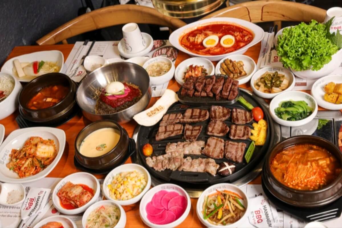 韓国料理店1200店超、ベトナムで急増・業界団体設立の動き
