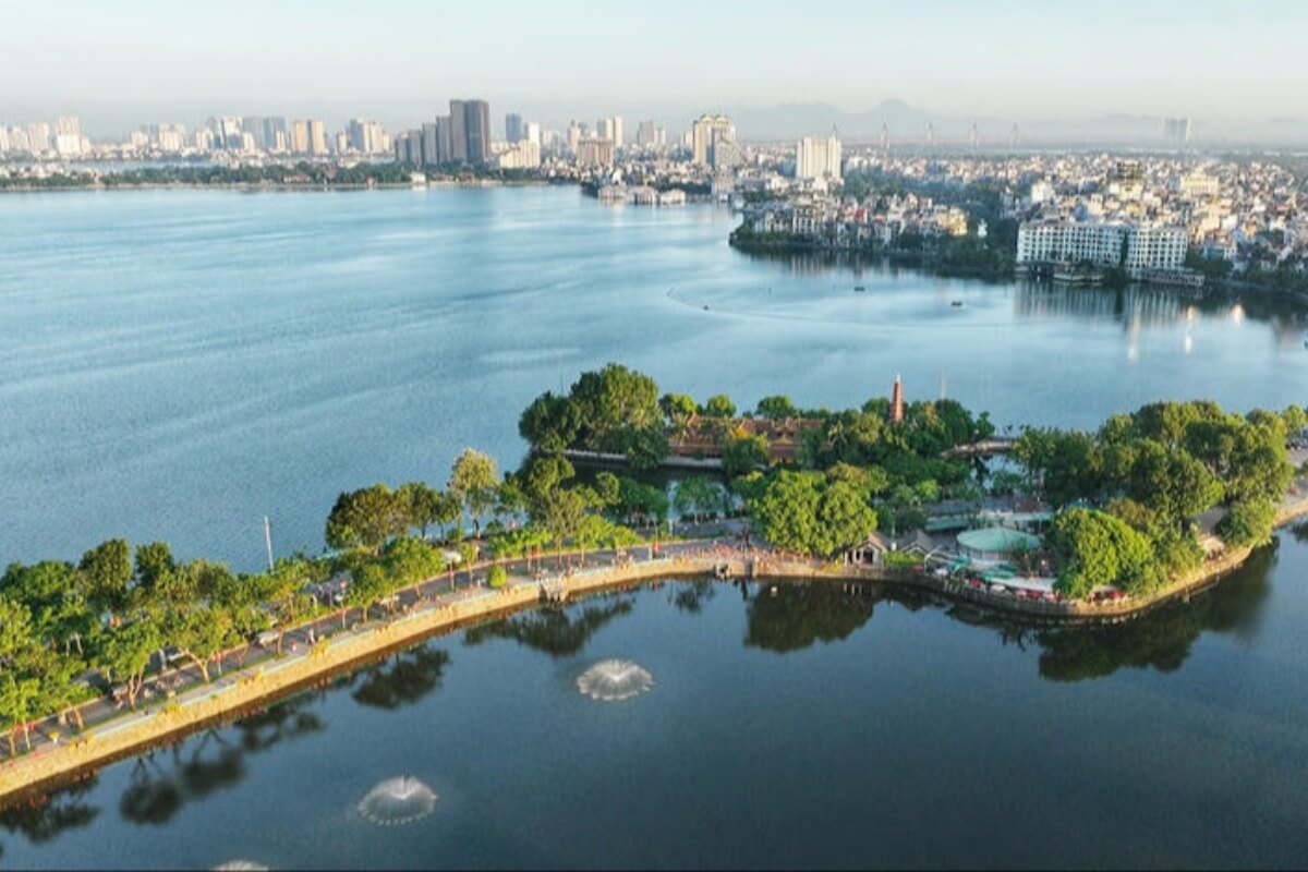 湖に張り出す道路建設へ、ハノイ西湖で巨大プロジェクト