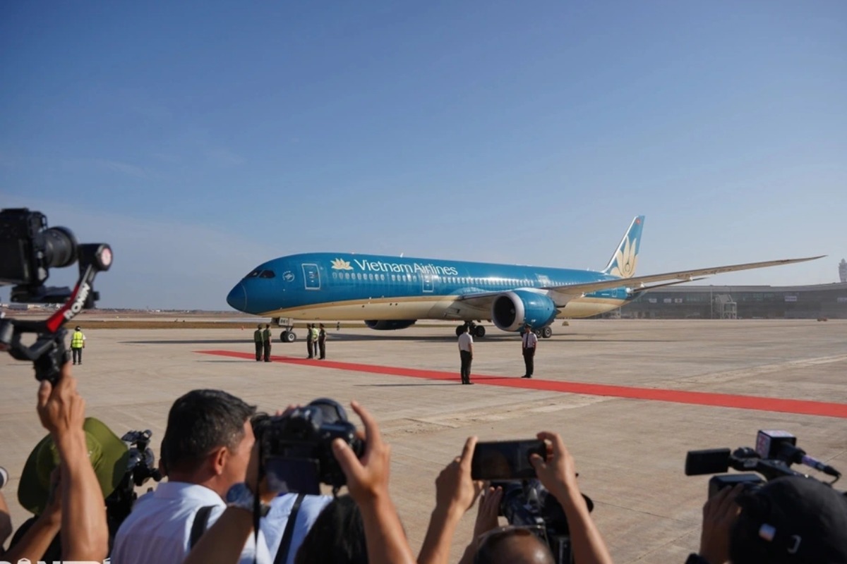 巨大空港ロンタイン始動へ、航空3社が一斉運航計画
