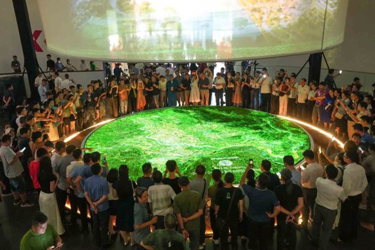 首都の未来図に熱視線、展示会に数千人集結