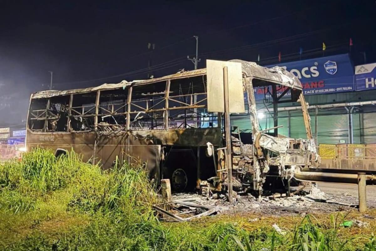 ドンナイ市で長距離バス炎上 7人死亡、子ども3人含む事故を調査