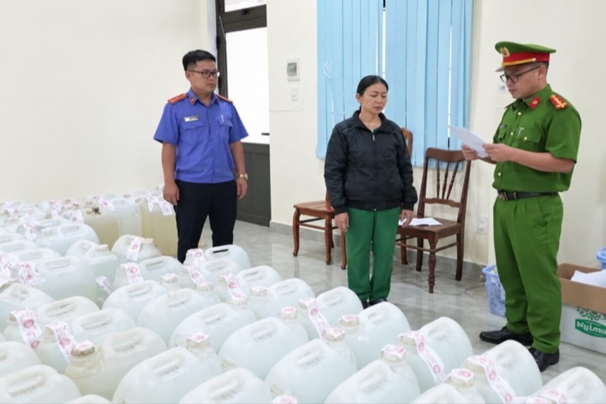 工業用アルコールを白酒に偽装、ベトナムで偽造酒事件を摘発