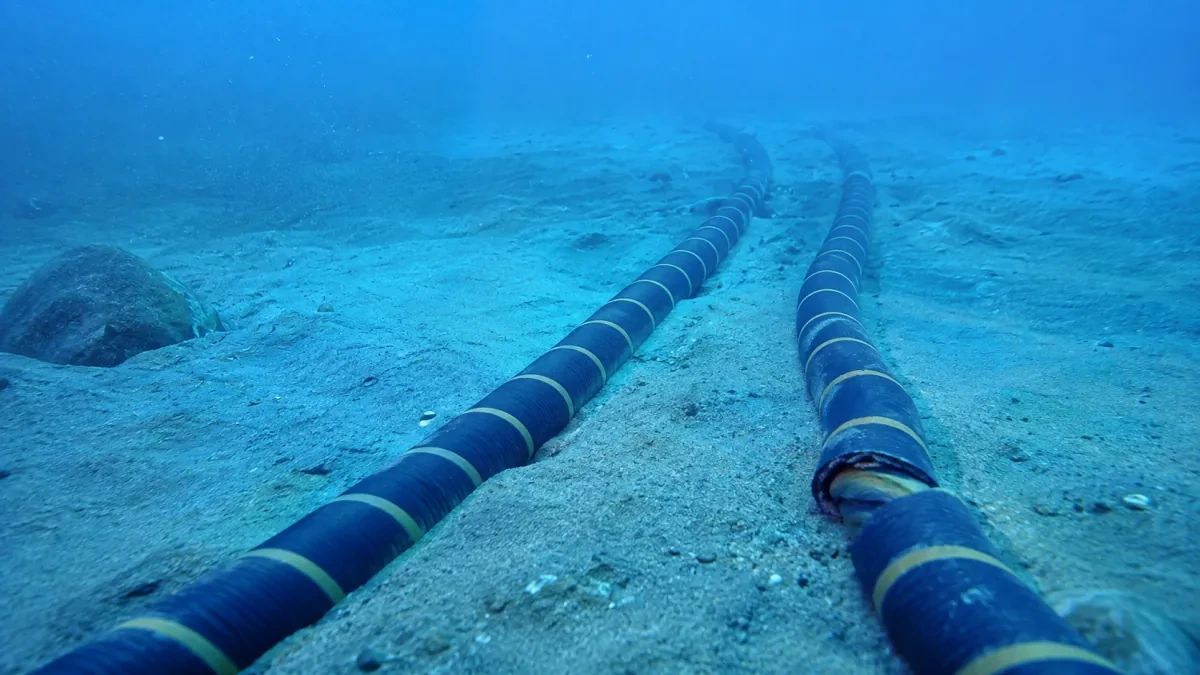 ベトナムの海底光ケーブル2路線で同時障害、海外ネット接続に影響