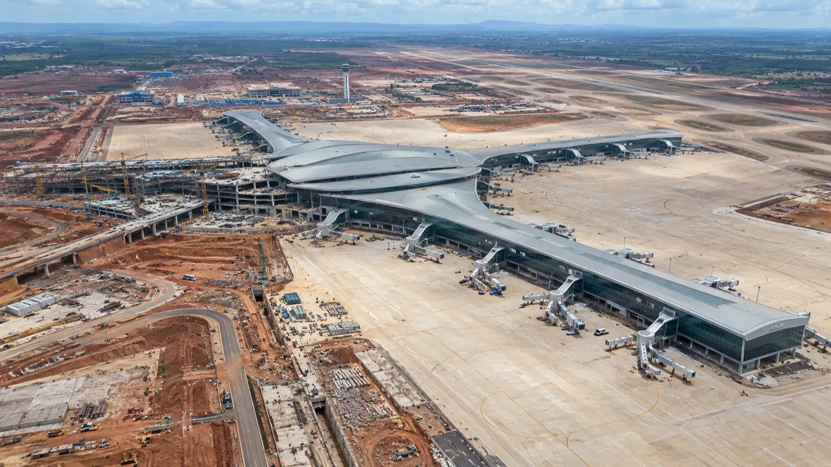 ロンタイン空港、旅客ターミナル全面完成待たず開業へ 西側を先行運用
