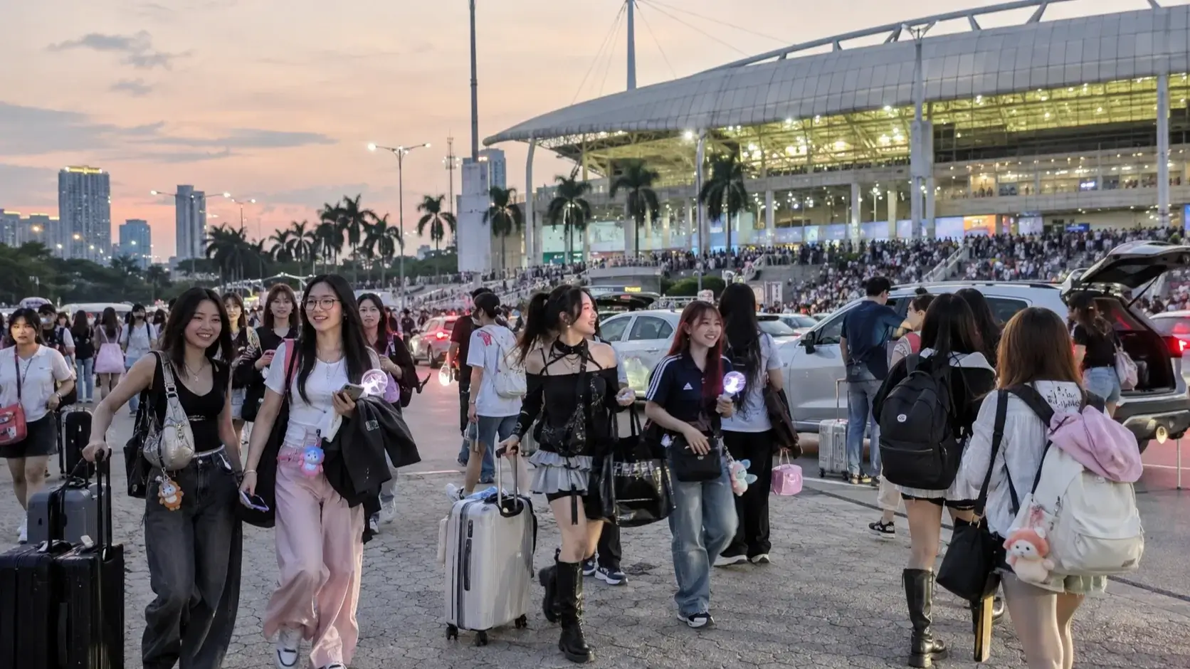 BIGBANG公演などで航空券予約急増、ハノイ74％・ホーチミン市77％増