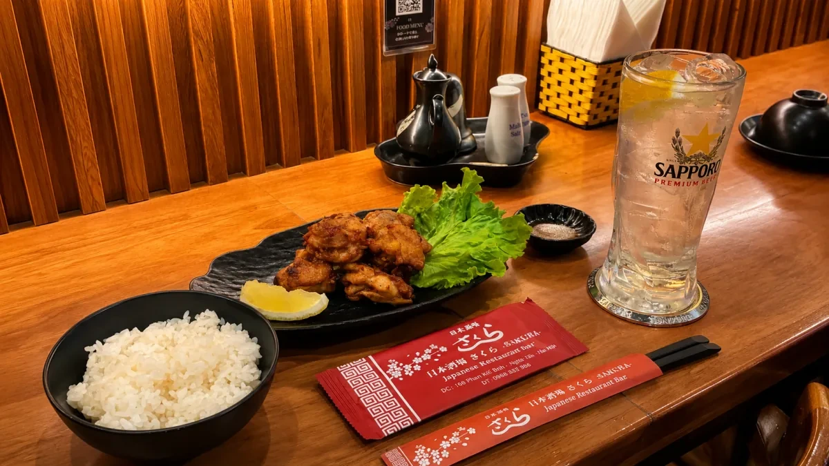 北海道ザンギ＋ライス＋レモンサワーが17万9,000VND｜日本酒場さくらに新セット登場