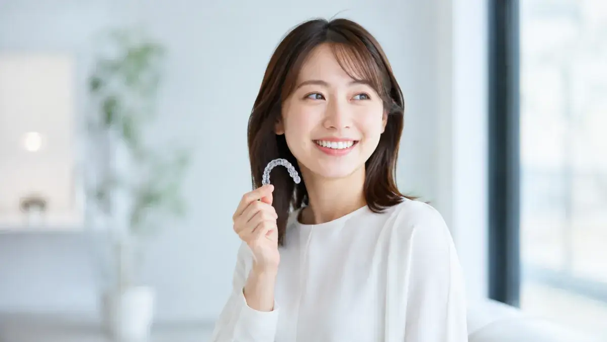 DYMメディカルセンターの成人向けインビザライン矯正