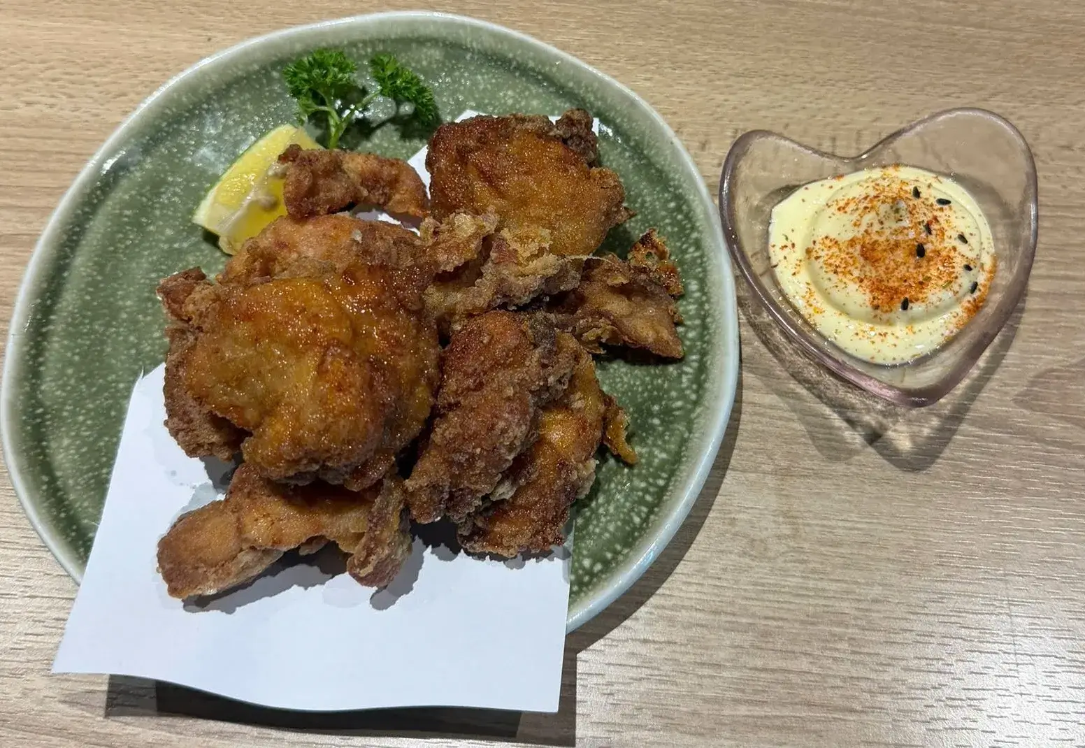 えびすコースの鶏モモ肉のカレー揚げ
