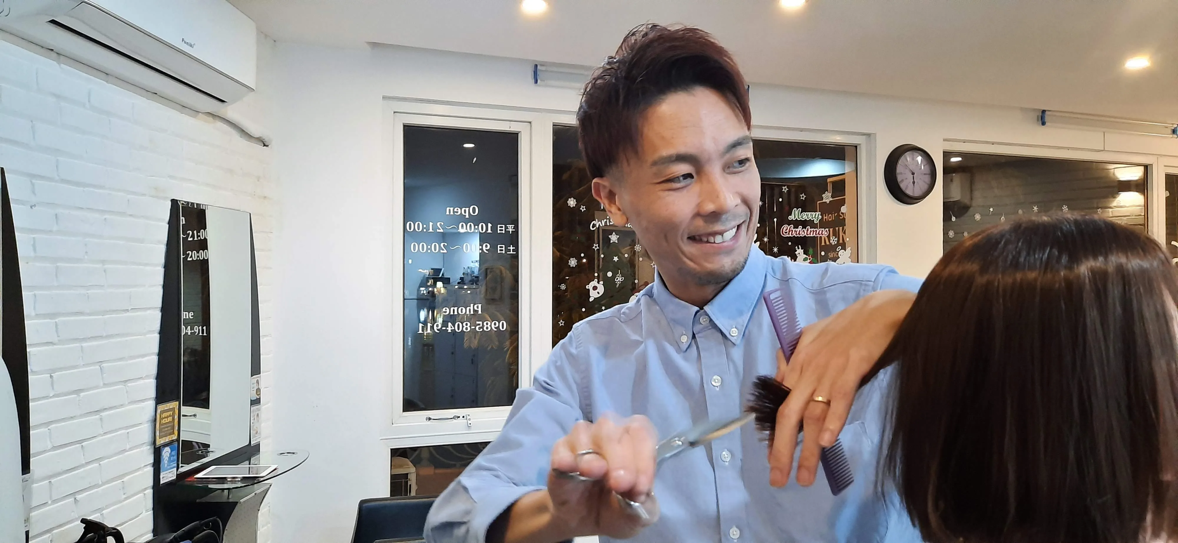 日本人スタイリスト常駐、日本語で相談できる美容室