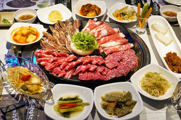 チョンダム（CHEONGDAM BBQ&SUSHI）