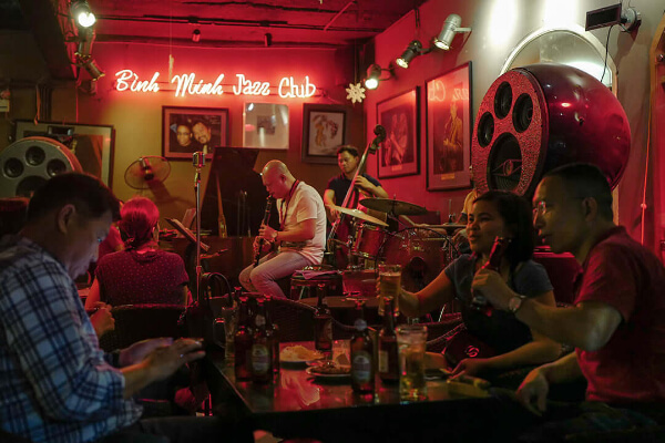 ビンミンジャズクラブ（BINH MINH JAZZ CLUB）