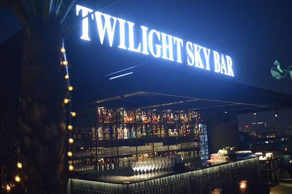 トワイライトスカイバー（Twilight Sky Bar）