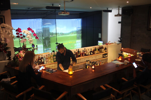 ゴルフ・カフェ＆バー・ターボー（Golf Cafe & Bar TABO）