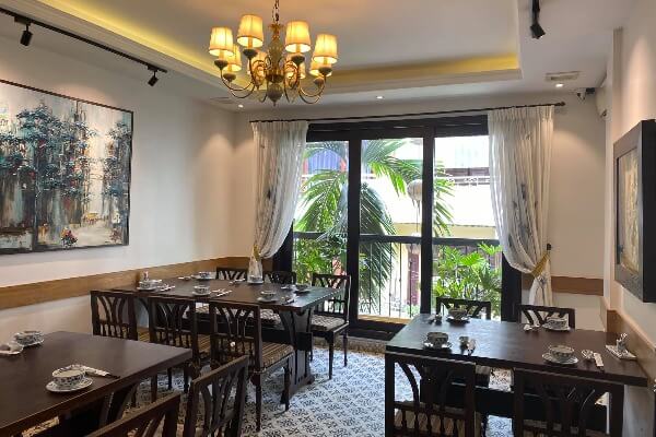 フエレストラン（Hue Restaurant）