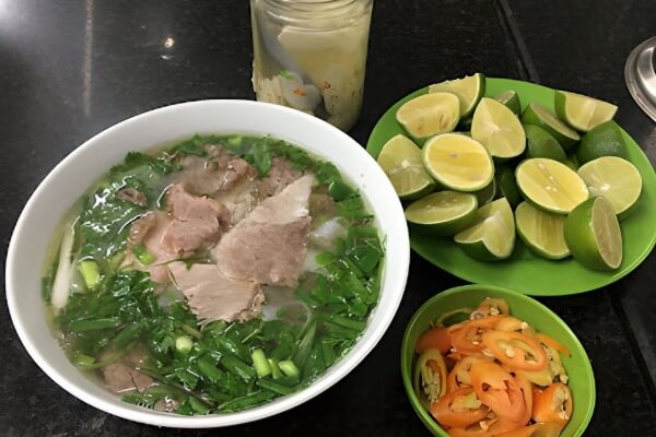 フォーコー ザーチュイエン（Pho Co Gia Truyen）