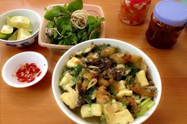 ブンカー  タインフオン（Bun Ca Thanh Huong）