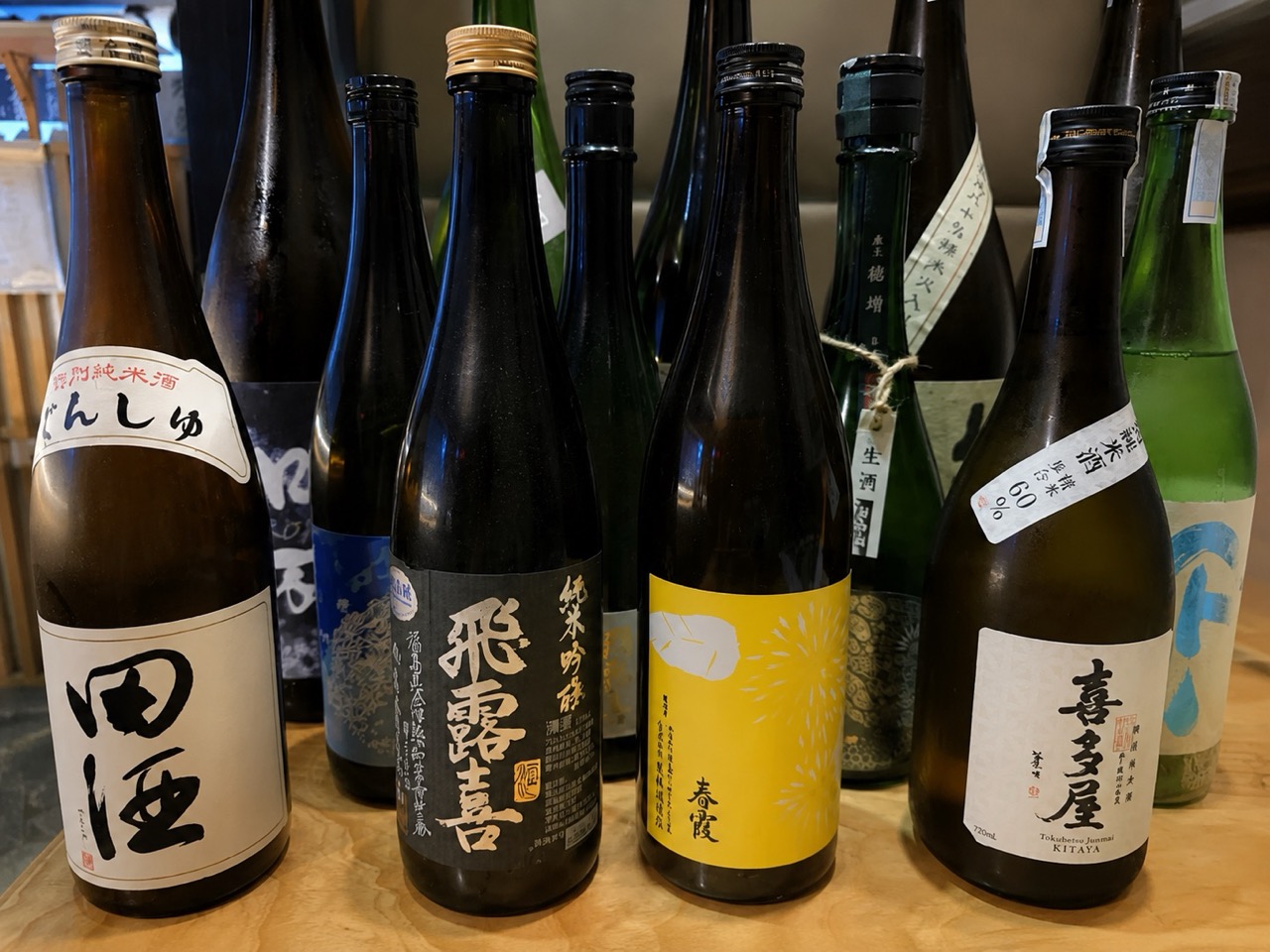 牡蠣のプロが選ぶ食材と豊富な日本酒